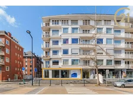 surface commerciale à vendre de 100 m² à jambes (vbe31662)