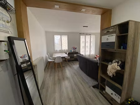 location appartement 2 pièces  42.04m²  évreux