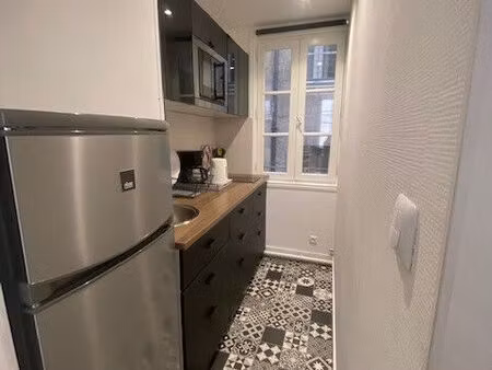 location appartement 1 pièce  29.10m²  la rochelle