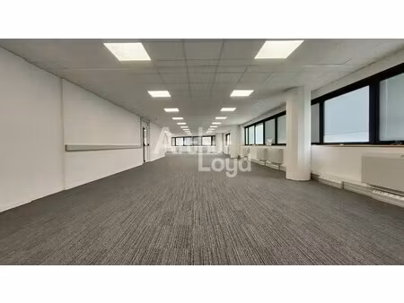 location bureaux 153 m² à 1 029 m²