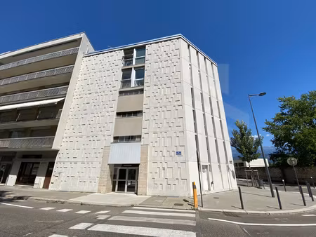 garage. ile verte. 13.75 m2.