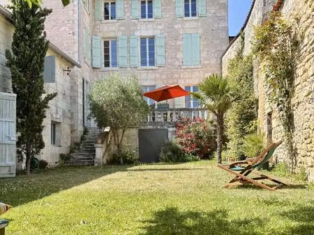 vente maison à châteauneuf-sur-charente (16120) : à vendre / 515m² châteauneuf-sur-charent