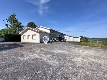 benejacq - vente local commercial libre  avec terrain clos e