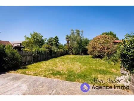 maison 6 pièces 130m² sur terrain de 558m² au coeur du villag