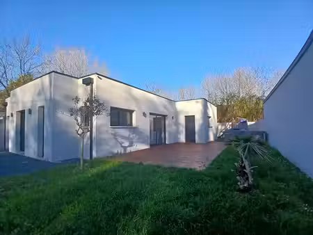vente maison saint-palais-sur-mer (17420) - - surface privée