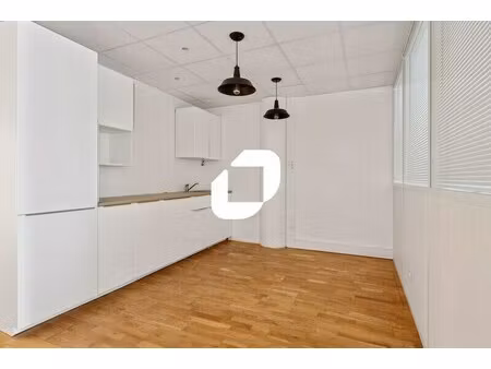 vente bureaux 114 m² à 2 214 m²