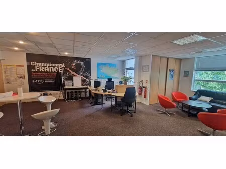 vente bureaux 141 m²