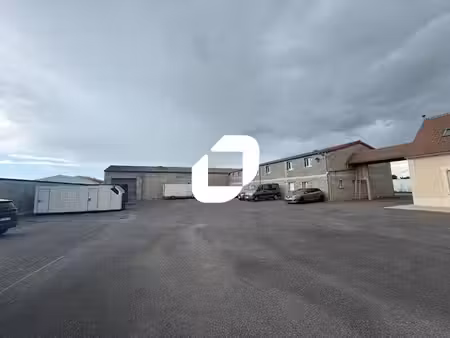 vente commerce 1700m²
