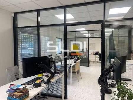 vente local d’activités rillieux la pape 69140 850m²