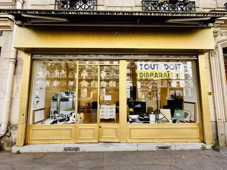 location commerce paris 75012 48m²