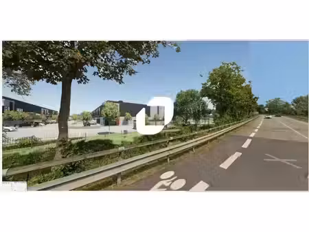 location local d’activités 143m² à 6573m²