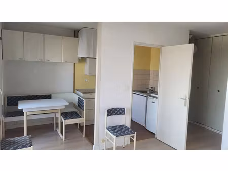 location appartement 1 pièce 27 m² à bordeaux (33000)