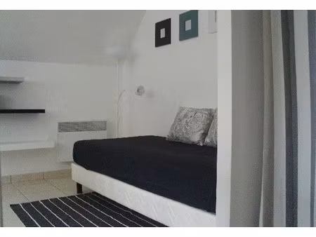 location appartement 1 pièce 20 m² à palaiseau (91120)