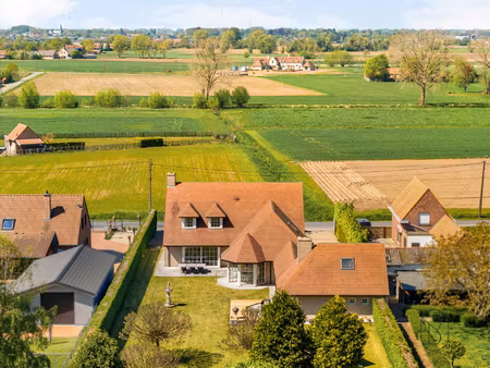 huis te koop in kruishoutem met 6 slaapkamers