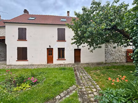 maison à vendre à genicourt - 8 pièces  5 chambres  grand terrain