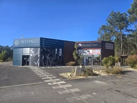vente commerce le pian medoc 33290 800m²