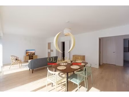 biarritz / saint-charles - appartement rénové  traversant et baigné de lumière.