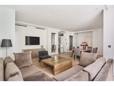 paris viiie- montaigne - appartement rénové luxe