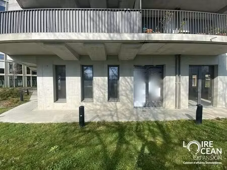 vente commerce nantes 44000 87m²