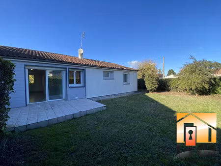 vente maison de plain-pied 3 chambres  jardin - 5 min d'agen