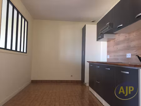 maison saint leger sous cholet 2 pièce(s) 48.76 m2