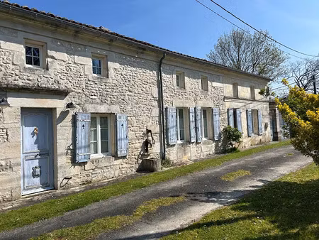 vente maison 9 pièces 261 m² à romegoux (17250)  399 300 €