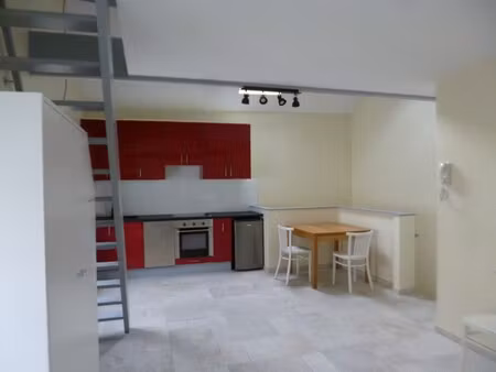location appartement 2 pièces 33m²