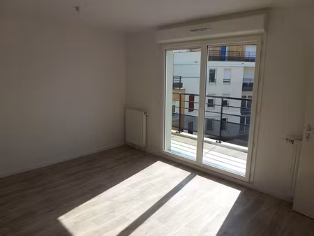 location appartement 2 pièces 39m² claye souilly 77410