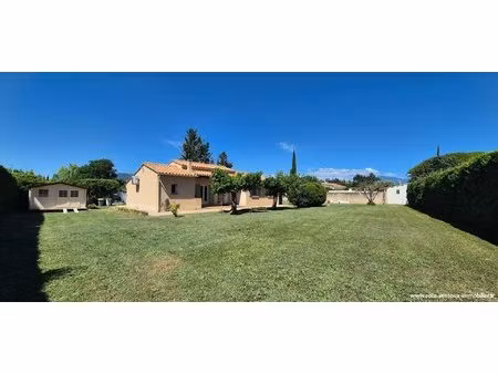 belle villa de plain pied 90 m² à aubignan