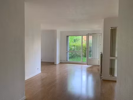 location appartement 5 pièces 98.9 m² à chatou (78400)  1 865 €