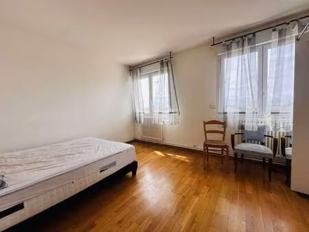 vente appartement 3 pièces à la roche-sur-yon (85000) : à vendre 3 pièces / 70m² la roche-