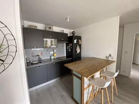 location appartement 3 pièces à noyal-châtillon-sur-seiche (35230) : à louer 3 pièces / 62
