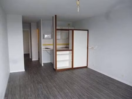 location appartement 2 pièces à hérouville-saint-clair (14200) : à louer 2 pièces / 38m² h