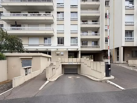 location parking reims 51100 - 85 € - surface privée