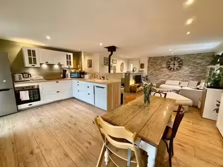 vente maison 5 pièces 111.89 m² à versonnex (74150)  434 900 €