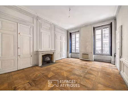 appartement bourgeois à repenser en plein coeur du quartier d'ainay