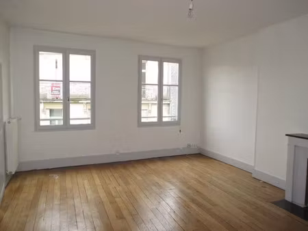 location appartement 3 pièces 81.75 m² à nevers (58000)  495 €