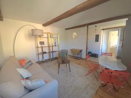 location appartement 2 pièces 31 m² à cotignac (83570)