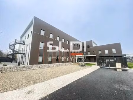 location bureaux 181 m² à 1 311 m²