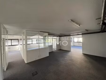 location bureaux 100 m²