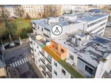 appartement 2 chambres avec terrasse – centre d’arlon (gare)