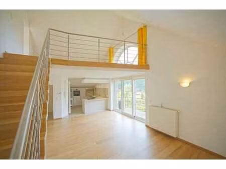 magnifique duplex 2 chambres à louer à embourg