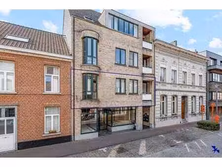 appartement spacieux de 2 chambres avec terrasse orientée su