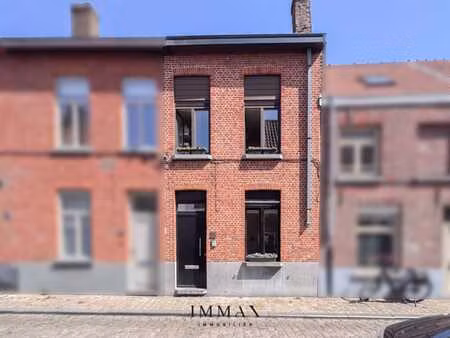 maison de ville  située au calme au cœur de bruges