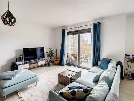 bel appartement 2 chambre + emplacement de parking