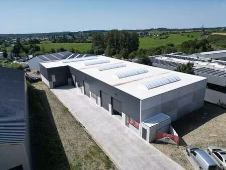 nouvel entrepôt à louer à recogne-libramont - 200m2
