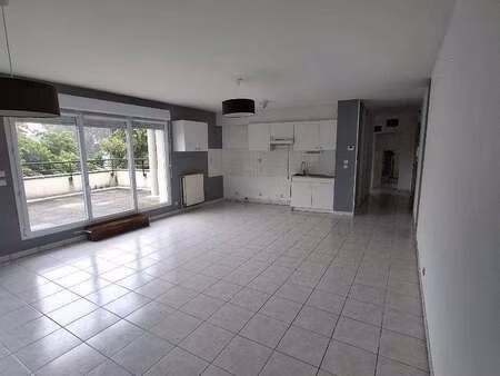 location appartement 3 pièces à héric (44810) : à louer 3 pièces / 74m² héric