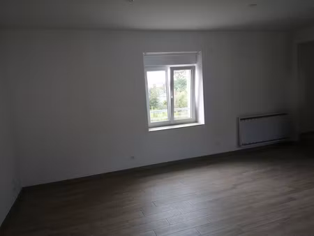 location appartement 3 pièces à la ferté-bernard (72400) : à louer 3 pièces / 72m² la fert