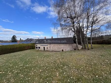 bel ensemble immobilier à moux-en-morvan