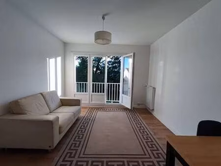location appartement 2 pièces meublé à saint-sébastien-sur-loire douet (44230) : à louer 2